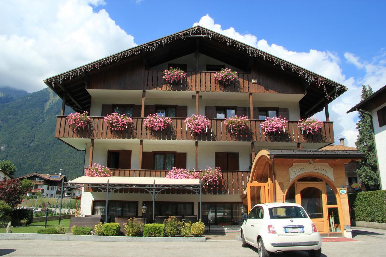 Hotel Lory ปินโซโล ภายนอก รูปภาพ